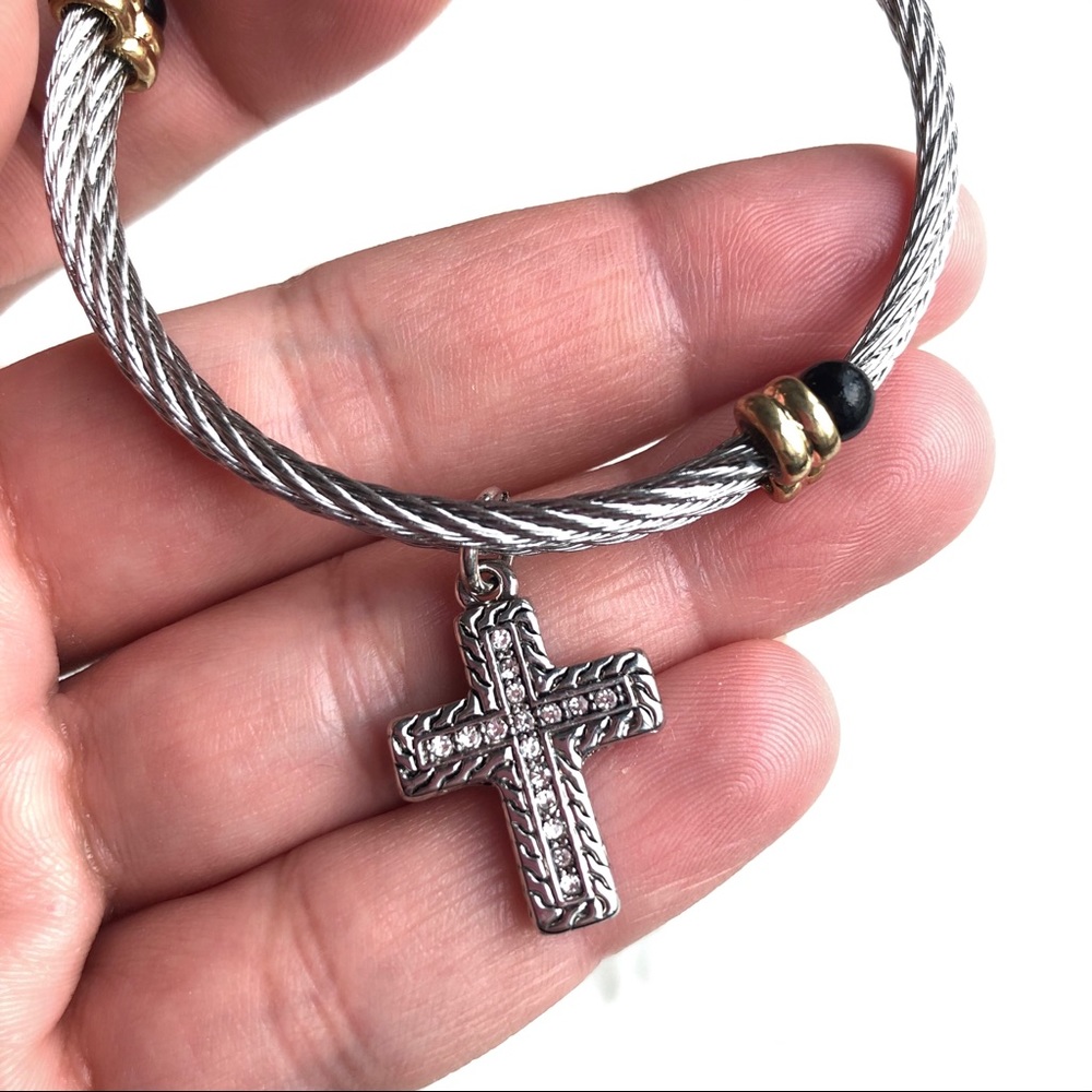 Slide-on Silver Adjustable Bracelet + Cross Charm - Picture 2 of 3